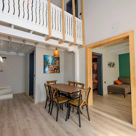 Villa Sarnic - Kayakoey'de Havuzu Korunakli Kayakoy
